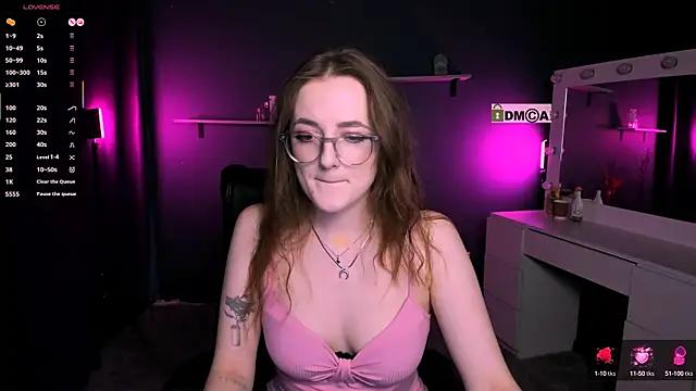 Mad beauty - checkout our excited streamers as they tease to their beloved melodies and slowly squirt for enjoyment to appease your wildest wishes.