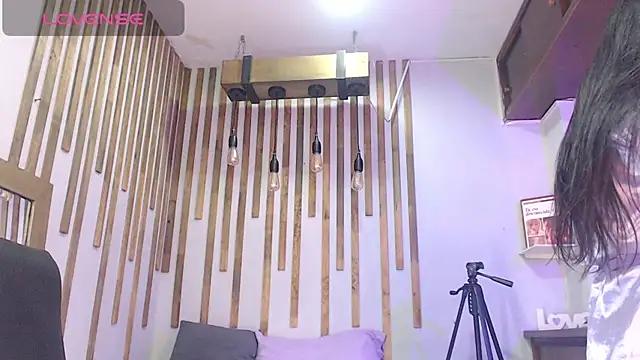 Luna_johnsonn from StripChat is Freechat