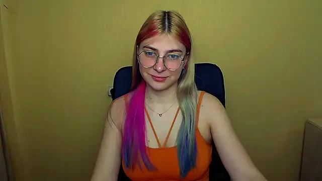 Mad beauty - checkout our excited streamers as they tease to their beloved melodies and slowly squirt for enjoyment to appease your wildest wishes.