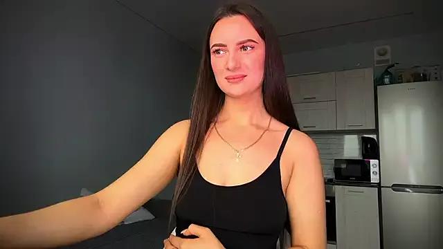 Luna_Raee from StripChat is Freechat