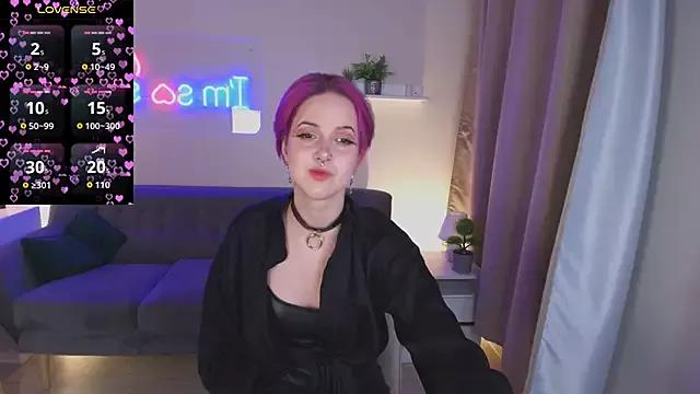 luna_son from StripChat is Freechat