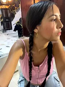 luna_star23 from StripChat is Freechat