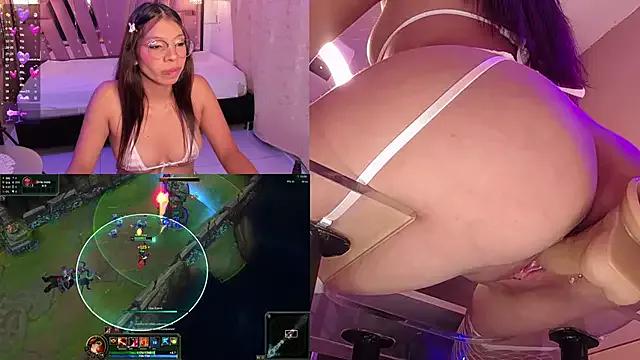 Mad beauty - checkout our excited streamers as they tease to their beloved melodies and slowly squirt for enjoyment to appease your wildest wishes.