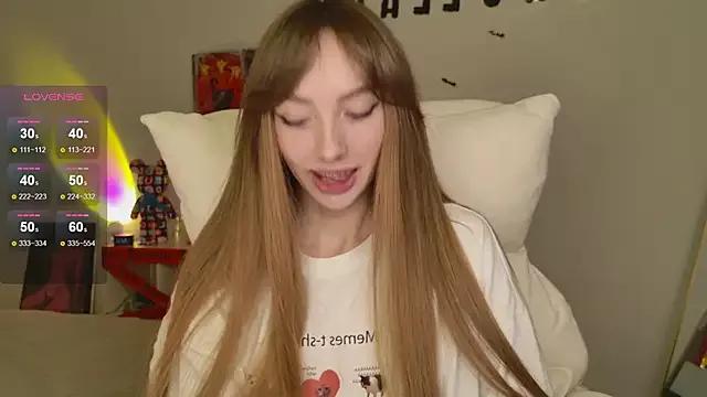 Mad beauty - checkout our excited streamers as they tease to their beloved melodies and slowly squirt for enjoyment to appease your wildest wishes.