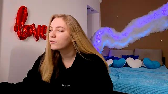 Mad beauty - checkout our excited streamers as they tease to their beloved melodies and slowly squirt for enjoyment to appease your wildest wishes.