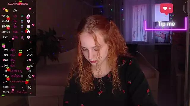 LunaSweet18 from StripChat is Freechat