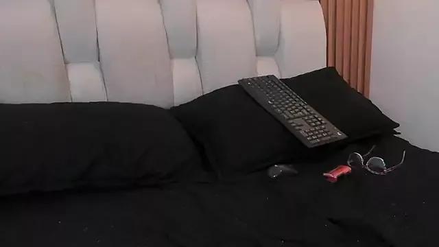 lunna_dl from StripChat is Freechat