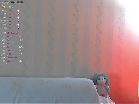 Mad beauty - checkout our excited streamers as they tease to their beloved melodies and slowly squirt for enjoyment to appease your wildest wishes.