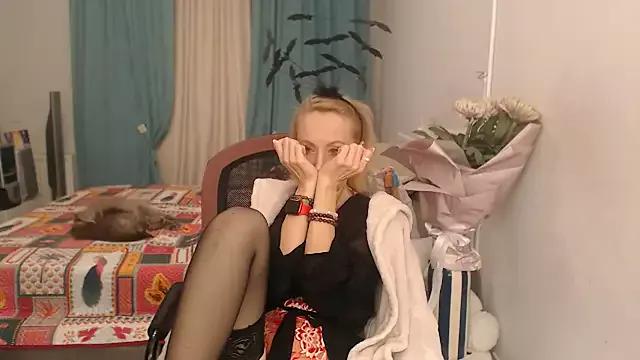 Mad beauty - checkout our excited streamers as they tease to their beloved melodies and slowly squirt for enjoyment to appease your wildest wishes.