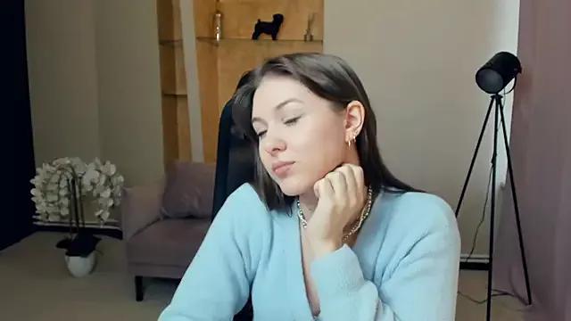 LynEllen from StripChat is Freechat