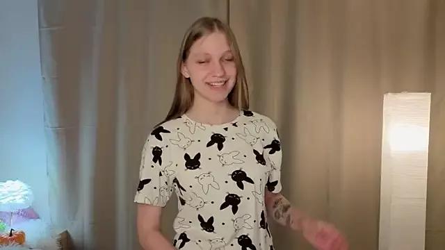Mad beauty - checkout our excited streamers as they tease to their beloved melodies and slowly squirt for enjoyment to appease your wildest wishes.