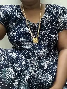 MaaliiiPonuTamil from StripChat is Freechat