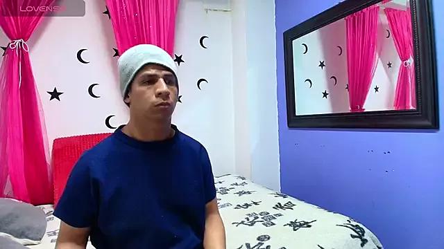 mabeliney_esgreen from StripChat is Freechat