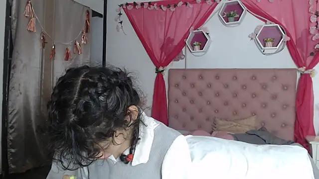 maddie_charlotte from StripChat