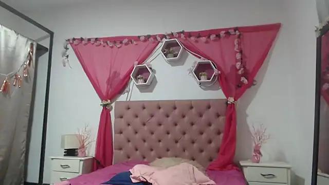 maddie_charlotte from StripChat
