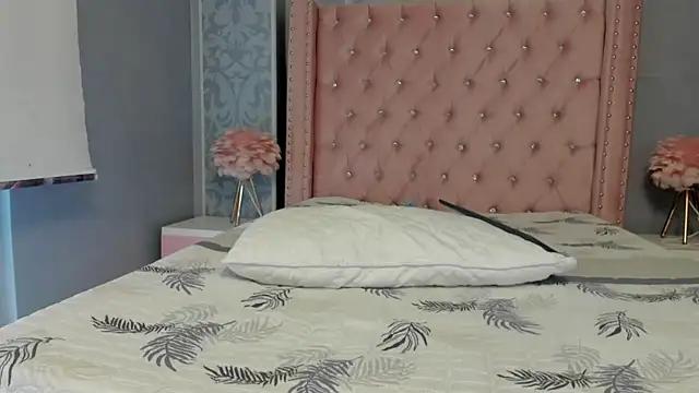 MaddyCute4u webcams show profile image 