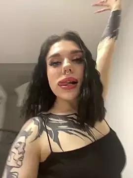 MaeveMoon from StripChat is Freechat