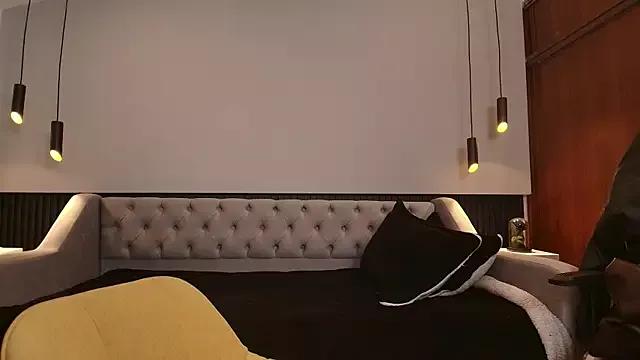 MAGIC_SCARLET from StripChat is Freechat