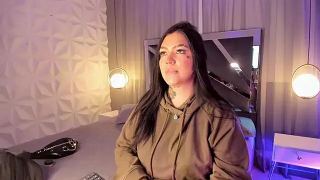 MAGIC_TESSA from StripChat is Freechat