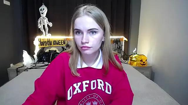 Mad beauty - checkout our excited streamers as they tease to their beloved melodies and slowly squirt for enjoyment to appease your wildest wishes.