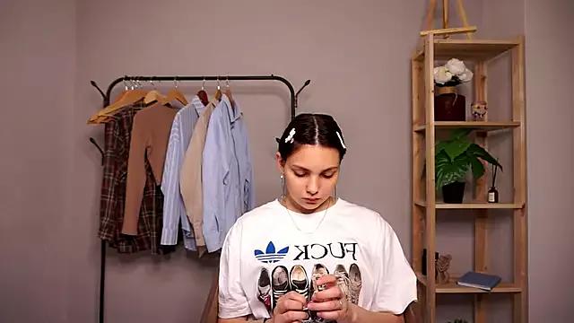 Mad beauty - checkout our excited streamers as they tease to their beloved melodies and slowly squirt for enjoyment to appease your wildest wishes.