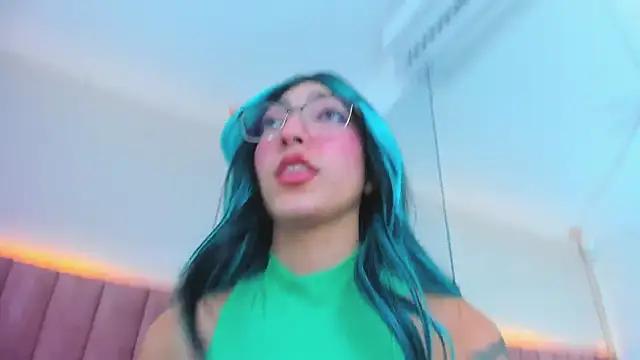Mad beauty - checkout our excited streamers as they tease to their beloved melodies and slowly squirt for enjoyment to appease your wildest wishes.