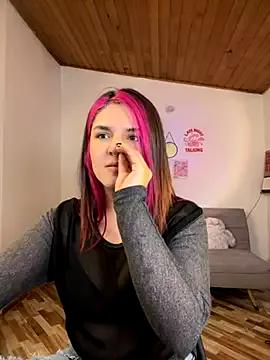 Mariangeel from StripChat is Freechat