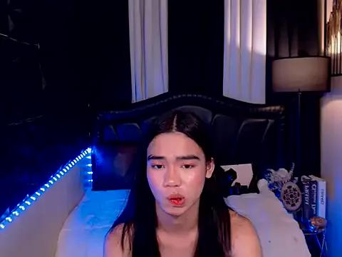 Mad beauty - checkout our excited streamers as they tease to their beloved melodies and slowly squirt for enjoyment to appease your wildest wishes.