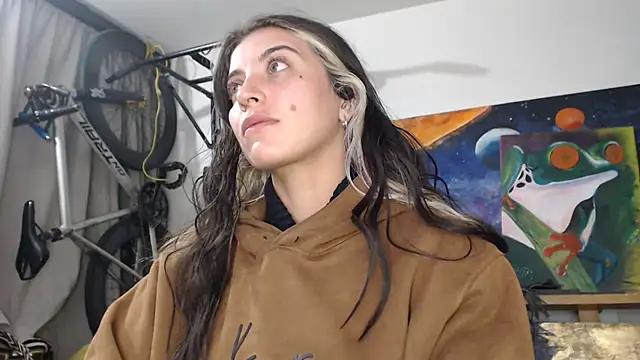 mariecam420 from StripChat is Freechat