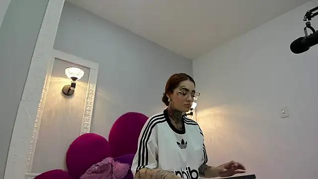 Marilyn_Black125 from StripChat is Freechat