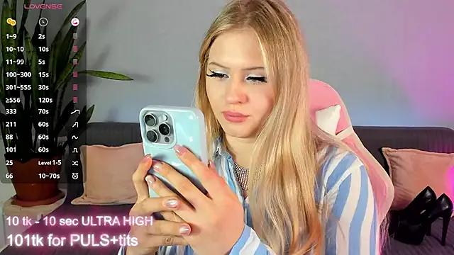 Mad beauty - checkout our excited streamers as they tease to their beloved melodies and slowly squirt for enjoyment to appease your wildest wishes.