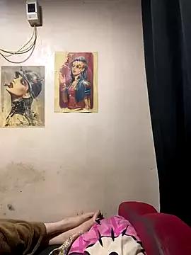 Mad beauty - checkout our excited streamers as they tease to their beloved melodies and slowly squirt for enjoyment to appease your wildest wishes.