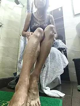 MaryeLunna from StripChat is Freechat
