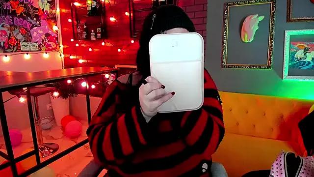 Mad beauty - checkout our excited streamers as they tease to their beloved melodies and slowly squirt for enjoyment to appease your wildest wishes.