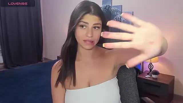 MaryMayson from StripChat is Freechat