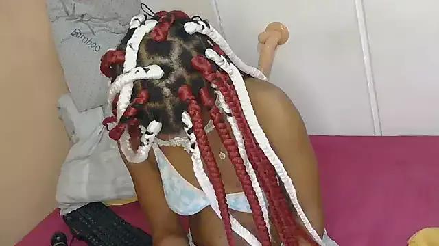 MaskedJezebel from StripChat is Freechat