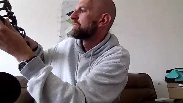 Matts1988 from StripChat is Freechat