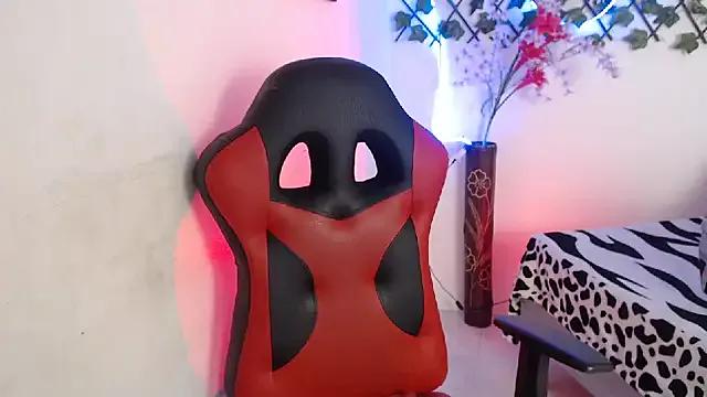 Maximesex from StripChat is Freechat
