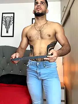 Maximiliano_ford from StripChat is Freechat