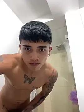 Maximo_Di_angelo from StripChat is Freechat