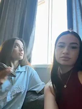 MayaGlow from StripChat is Freechat