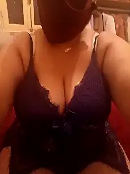 mayakhalyfaa from StripChat is Freechat