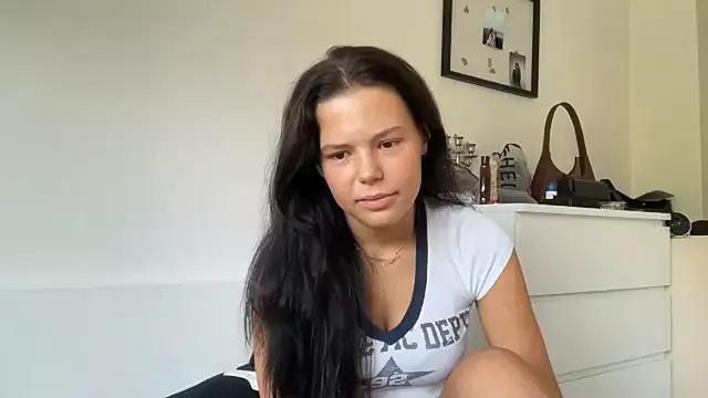 MaydaCornwall from StripChat is Freechat