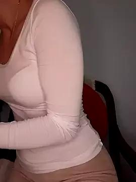megan2021 from StripChat is Freechat