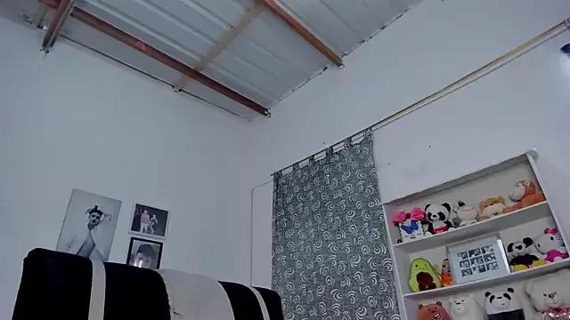 megan_100 from StripChat is Freechat