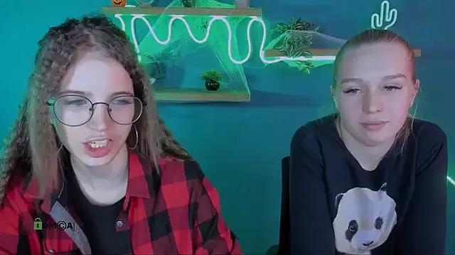 Mad beauty - checkout our excited streamers as they tease to their beloved melodies and slowly squirt for enjoyment to appease your wildest wishes.