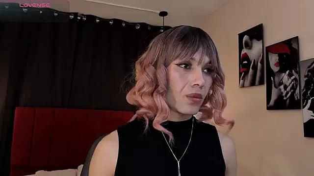 Mad beauty - checkout our excited streamers as they tease to their beloved melodies and slowly squirt for enjoyment to appease your wildest wishes.