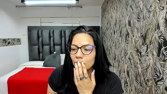 Megan_Milf__ from StripChat is Freechat
