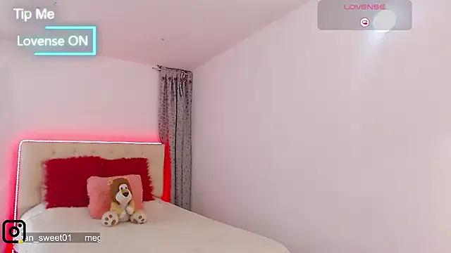 Mad beauty - checkout our excited streamers as they tease to their beloved melodies and slowly squirt for enjoyment to appease your wildest wishes.