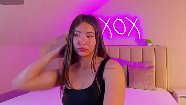 Mad beauty - checkout our excited streamers as they tease to their beloved melodies and slowly squirt for enjoyment to appease your wildest wishes.